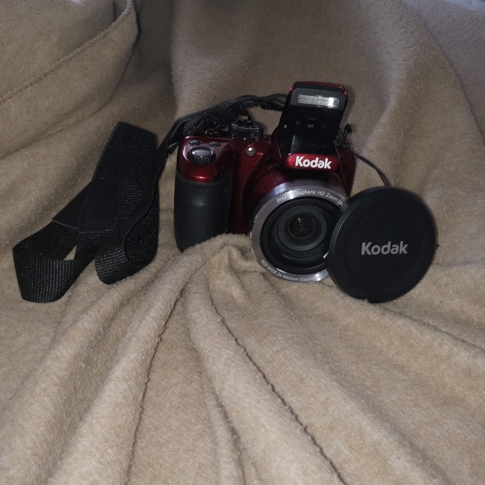 Kodak Pixpro AZ401 Camera